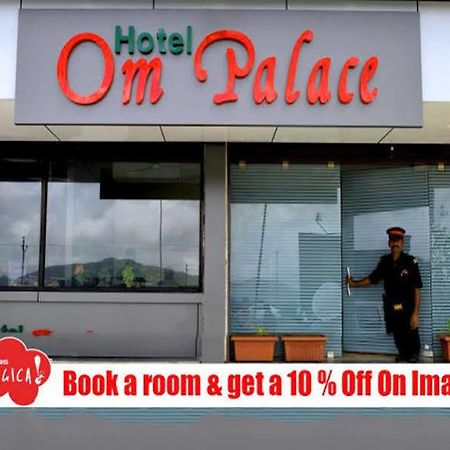 Om Palace Lonavala Extérieur photo